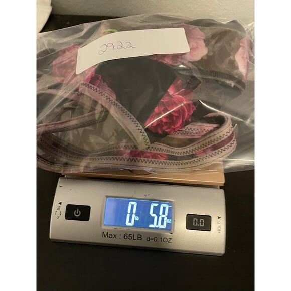 Shefit Sports Bra Womens Medium Black Floral Zip Front High Impact Adjustable - Picture 6 of 6